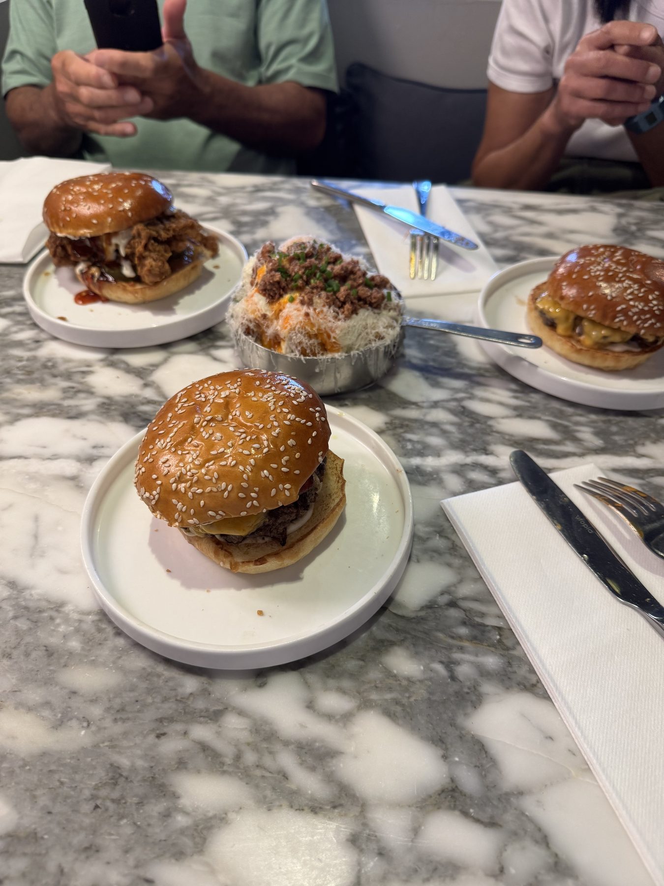 Burger & Beyond